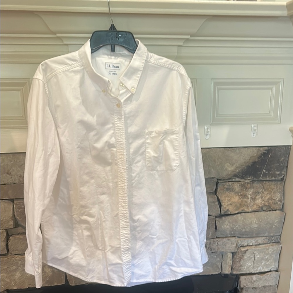 L.L. Bean White Casual Button Down Shirt Crisp Cotton